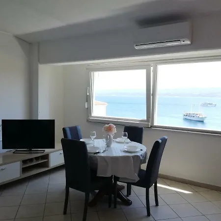 Apartment Petra *
