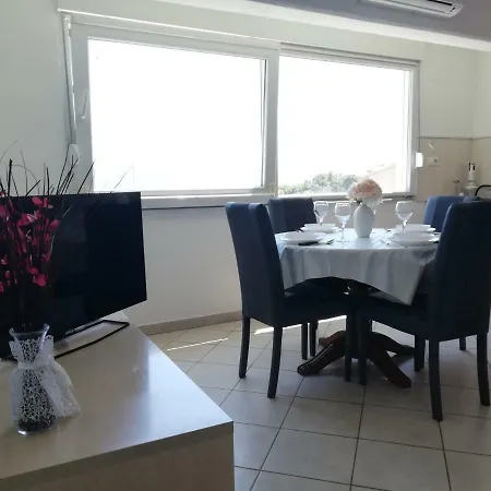 Petra Apartment Dugi Rat